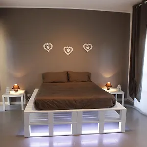 Couette-café Comeacasatua, Bari